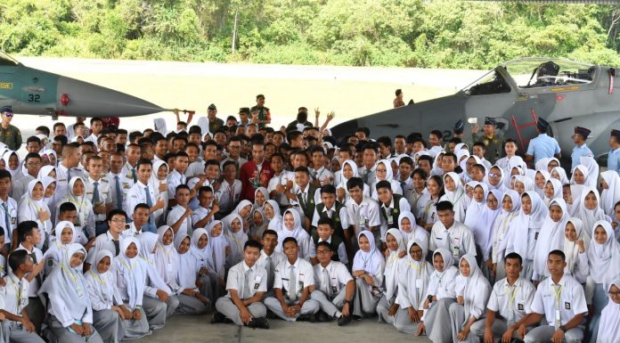 Para pelajar Indonesia untuk menjadi teladan bagi lingkungan dan teman-temannya di sekolah.