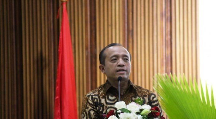 Sekretaris Jenderal KLHK Bambang Hendroyono menegaskan bahwa pentingnya pimpinan yang mumpuni karena dalam pengelolaan KPH agar sesuai harapan. Foto : Wisesa/TROPIS.CO