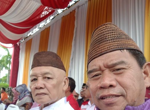 H Usmandie A Andeska (kanan) prihatin dengan kelangkaan BBM yang merugikan masyarakat Belitung. Foto : Istimewa