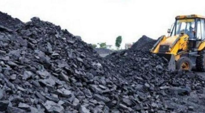 Cina mengimpor 104,5 juta ton batu bara dari Indonesia pada periode Januari-Mei 2018 dan jumlah ini meningkat 10,2 persen dari periode yang sama pada tahun 2017. Foto : IESR