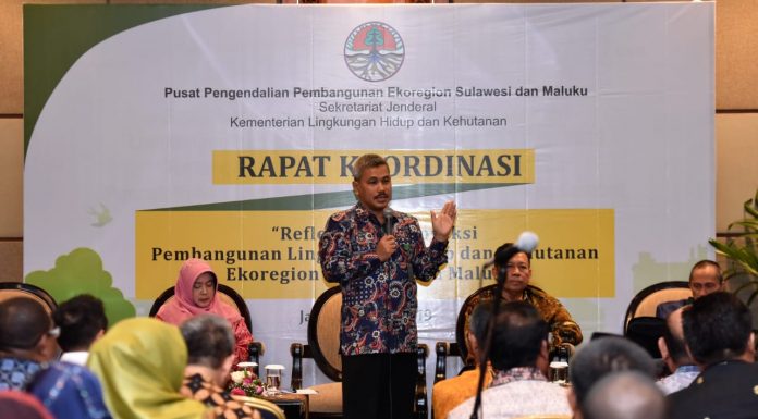Dalam Refleksi dan Proyek Pembangunan Lingkungan Hidup dan Kehutanan Regional Sulawesi Maluku, kalangan Bupati minta UU 23/2014 direview. Foto : Istimewa