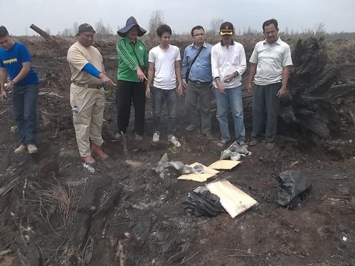 Barang bukti yang ditemukan lokasi kebakaran lahan konsesi milik PT Agro Tumbuh Gemilang Abadi (ATGA). Foto: KLHK