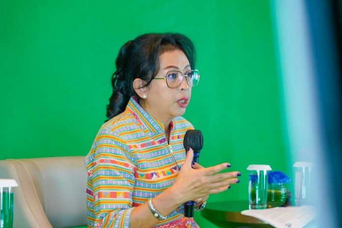 Direktur Jenderal Pengelolaan Sampah Limbah dan B3 (PSLB3) KLHK Rosa Vivien Ratnawati menyampaikan sudah saatnya platform HPSN digeser ke upaya-upaya penanganan sampah yang dapat memberikan kontribusi nyata dalam pertumbuhan ekonomi. Foto: KLHK