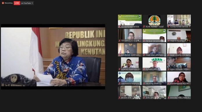 Menteri LHK Siti Nurbaya mengatakan bahwa lahan gambut dan mangrove dapat menjadi fokus kerja sama antara Indonesia dan Republik Korea. Foto: KLHK