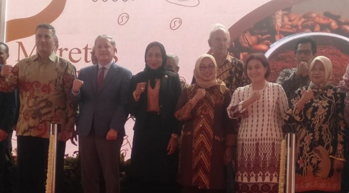 ndonesia Premium Coffee Expo & Forum 2022 diselenggarakan secara offline pada tanggal 24 hingga 26 Juni 2022 di Plaza Lapangan Banteng, Jakarta. Foto: Dok.Istimewa