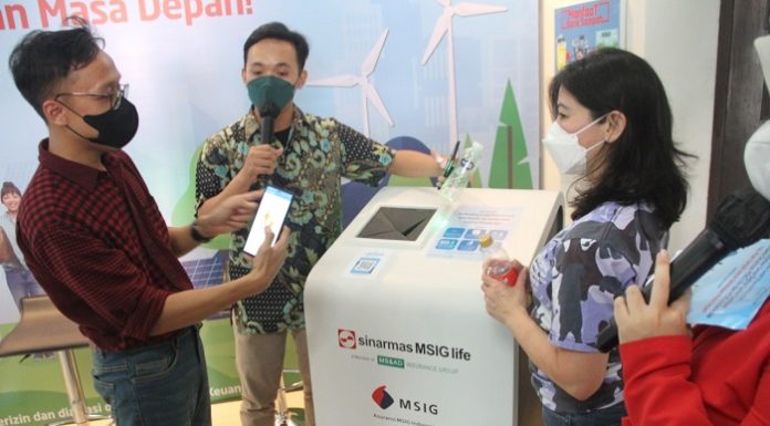 Sinarmas MSIG Life dan MSIG Indonesia bersama Smash resmikan Desa Digital Sadar Sampah di Kabupaten Bandung. Foto: Sinar Mas