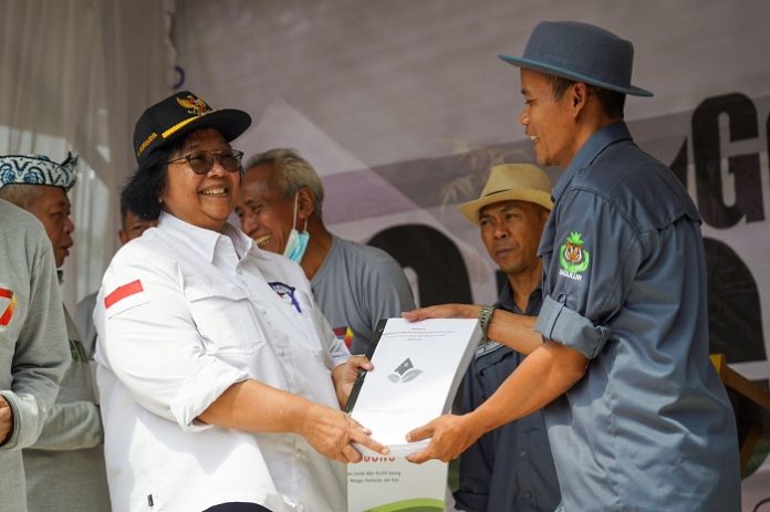 Menteri Lingkungan Hidup dan Kehutanan Siti Nurbaya memberikan apresiasi yang tinggi atas kerja Bogor Go Green 7. Foto: KLHK