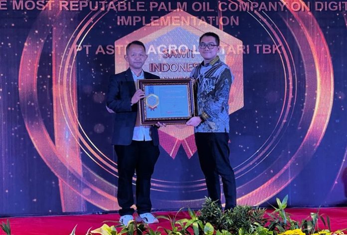 PT. Astra Agro Lestari Tbk Dinobatkan sebagai The Most Reputable Palm Oil Company on Digital Implementation dalam Sawit Indonesia Award 2023. Foto: Sawit Indonesia
